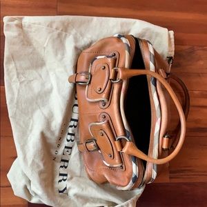 Burberry luggage bag